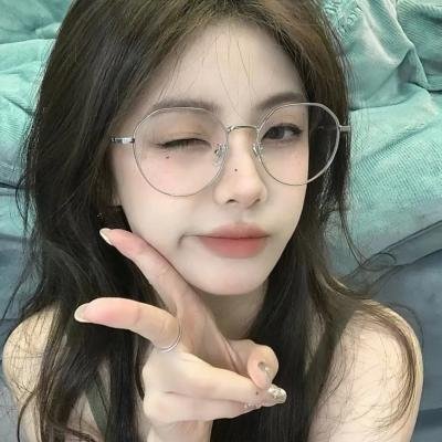早餐时女歌迷快闪